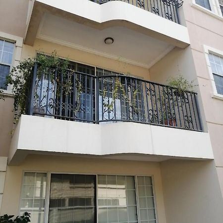 Tricia'S Place - One Family At A Time Apartamento Acra Exterior foto