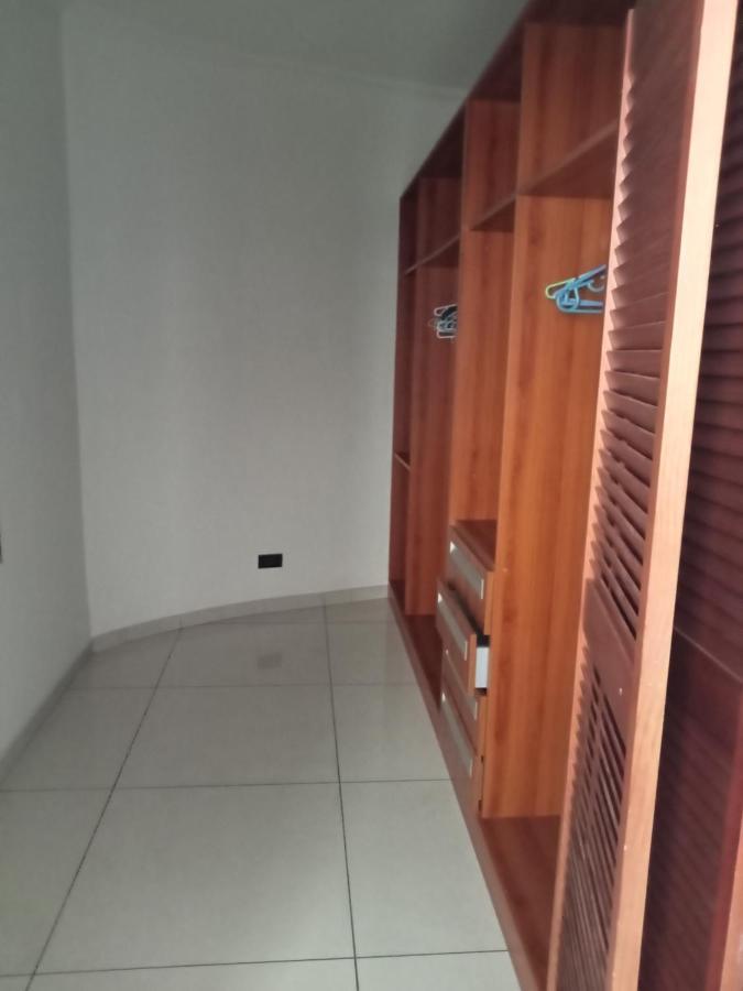 Tricia'S Place - One Family At A Time Apartamento Acra Exterior foto